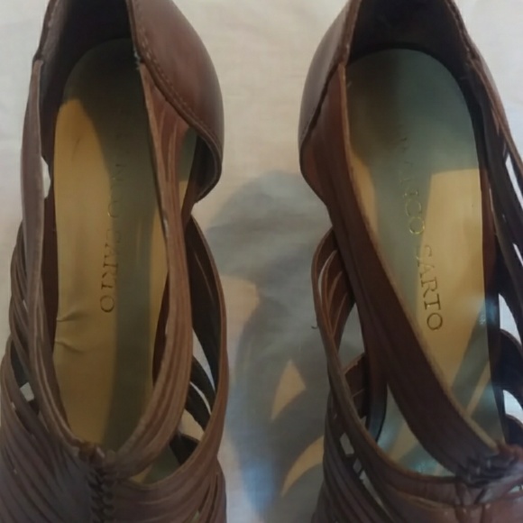 Franco Sarto brown leather zippered heel sandals - Picture 4 of 8